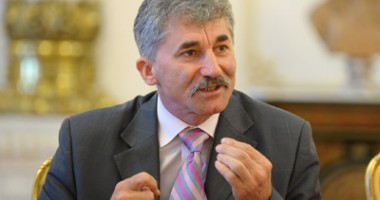 Stire din Politică-Administrație : "Vom avea alegeri comasate în noiembrie 2012, chiar dacă Opoziția nu vrea"