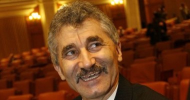 Stire din Politică-Administrație : "Sperăm ca astăzi hotărârea Curții Constituționale să fie publicată în Monitorul Oficial"