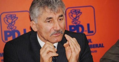 Stire din Politică-Administrație : Demisiile din partid ar fi trebuit amânate după analiza din Colegiul director