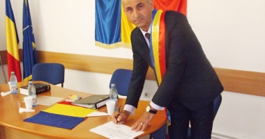 Stire din Politică-Administrație : Sala de sport din comuna Lumina, pe lista de priorități a primarului Ioan Roman