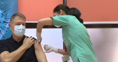 Președintele Klaus Iohannis a fost vaccinat împotriva COVID-19