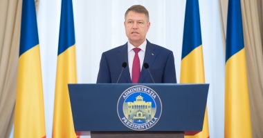 Stire din Politică-Administrație : Mircea Ionescu-Quintus, decorat de Iohannis