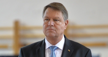 Stire din Politică-Administrație : Iohannis: "România și-a atins obiectivele la reuniunea NATO de la Bruxelles"
