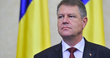 Stire din Politică-Administrație : "Când prevalează ambițiile personale ale diferiților lideri în detrimentul interesului național, atunci țara stagnează"