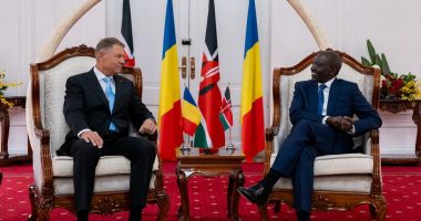 Stire din Politică-Administrație : Preşedintele Klaus Iohannis şi-a început turneul în Africa