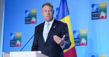Stire din Politică-Administrație : Klaus Iohannis: „Listarea la Bursă a acţiunilor Hidroelectrica va aduce avantaje de ordin economic”