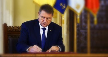 Stire din Politică-Administrație : Lege promulgată: Medicii militari pot fi menținuți în activitate și după vârsta de pensionare