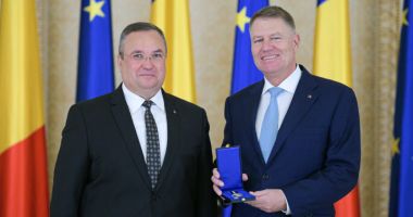 Stire din Politică-Administrație : Preşedintele Iohannis şi premierul Ciucă - la summitul extraordinar al NATO