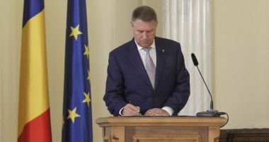 Stire din Politică-Administrație : Preşedintele Iohannis a promulgat legea! Cine iese mai repede la pensie