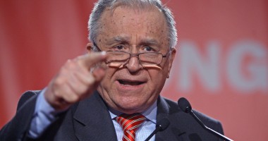 Stire din Politică-Administrație : Ion Iliescu își va lansa noua carte la Cernavodă