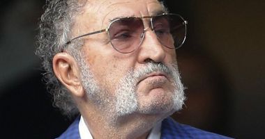 Stire din Sport : Din cauza problemelor de sănătate, Ion Țiriac, internat într-un spital din Viena