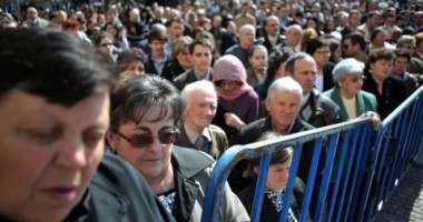 Stire din Economie : 50% din alimentele respinse la granița UE pun în pericol sănătatea consumatorilor