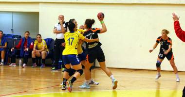 CSU Neptun, o nouă înfrângere în Liga Națională de handbal feminin. Ion Crăciun: "Nu putem rămâne în prima ligă!" - 2