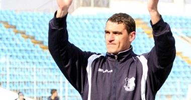 Stire din Sport : Fotbal / Ion Barbu va conduce antrenamentele Farului