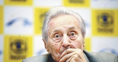 Stire din Politică-Administrație : A murit Ion Diaconescu