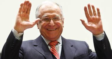 Stire din Politică-Administrație : Ion Iliescu își va serba ziua onomastică în familie