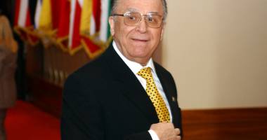Stire din Politică-Administrație : Ion Iliescu: "Sunt bolșevic pe banii mei"