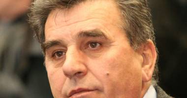 Stire din Politică-Administrație : "Veteran" în administrație, primarul  Ion Nicolin, scos la "pensie" de prefect