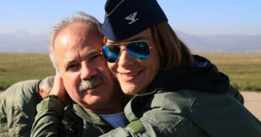 Stire din Eveniment : PILOT MILITAR ROMÂN, GĂSIT MORT ÎN FRANȚA / CURG MESAJELE DE CONDOLEANȚE