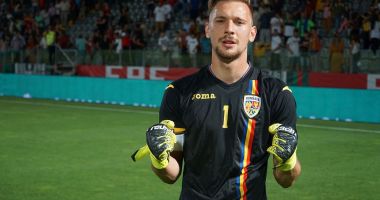 Stire din Sport : Ionuț Radu, coleg cu Mbappe în echipa ideală din Franța