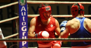 Stire din Sport : Ionuț Gheorghe trage tare la Baku pentru JO 2012