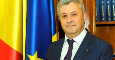 Stire din Eveniment : Florin Iordache a primit un plic suspect, "cu un praf": Nu știu ce e în el, am cerut să se verifice