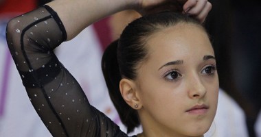 Stire din Sport : Gimnastică: Larisa Iordache, nominalizată la premiul Piotr Nurowski