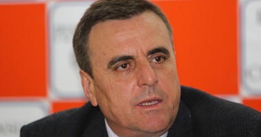 Stire din Politică-Administrație : "Nu îmi este frică de cei care candidează pe Colegiul 5"