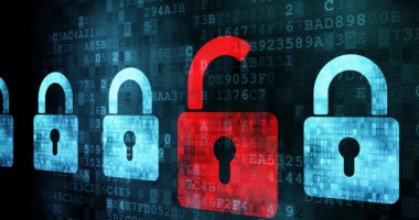 Stire din Actualitate : Fost șef NSA și CIA: Nu există intimitate pe internet