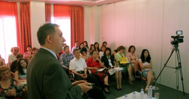 Stire din Sănătate : Medicina mileniului trei - temă de gândire pentru doctori!