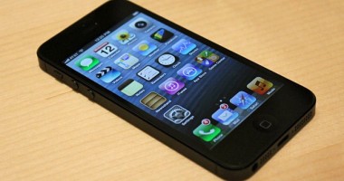 Stire din Tehnologie : TELEKOM VINDE smartphone-uri de la 1 leu! Iată cât te costă un iPhone