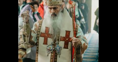 Stire din Social : IPS Teodosie va oficia Sfânta Liturghie la mănăstirea Colilia