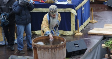 Stire din Cultură-Educație : Boboteaza la Malul Marii