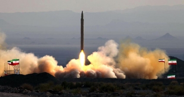 Iranul avertizează că mărește raza de acțiune a rachetelor dacă este amenințat de Europa