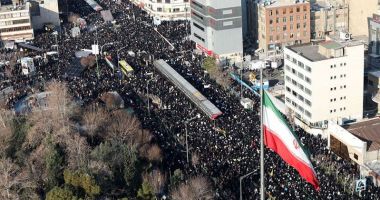 Orientul Mijlociu, butoi cu pulbere! O mare de oameni în doliu, la Teheran. "Moarte Americii!" / GALERIE FOTO - 2