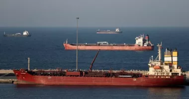 Stire din Actualitate : Iran: Navele neostile pot tranzita strâmtoarea Ormuz