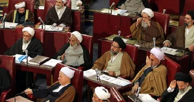 Stire din Actualitate : Iranul alege duminică noul lider suprem. Cine este favorit să-i succeadă lui Ali Khamenei