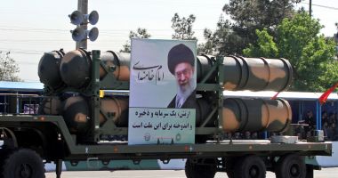 Stire din Actualitate : Iranul a prezentat un sistem mobil de rachete sol-aer cu rază lungă de acțiune