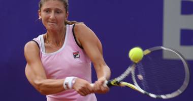 Stire din Sport : Tenis / Irina-Camelia Begu, eliminată în sferturile de finală de la turneul de la Washington