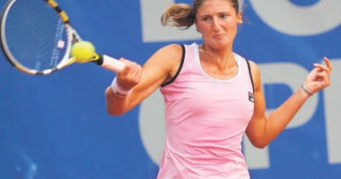 Stire din Sport : Irina Begu, învinsă de Angelique Kerber, în sferturile turneului WTA de la Charleston