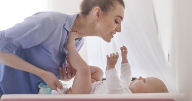Stire din Sănătate : Iritația de scutec se poate propaga în profunzime, cauzând răni foarte dureroase