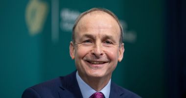 Stire din Actualitate : Premierul irlandez a lăudat declaraţiile omologului Liz Truss despre ţara din care face parte