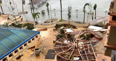 Uraganul Irma / 4 români au fost evacuați din Caraibe