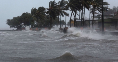 Stire din Eveniment : VIDEO. URAGANUL IRMA A MĂTURAT TOTUL ÎN URMA LUI! TREI ROMÂNI, DAȚI DISPĂRUȚI. Ce spune MAE