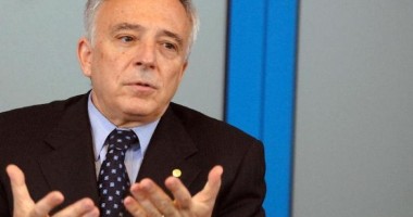 Stire din Economie : Tot clienții sunt vinovați de abuzurile băncilor