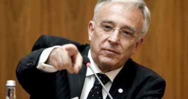 Stire din Economie : Isărescu îndeamnă băncile să crediteze economia reală