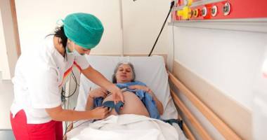 Stire din Sănătate : Marca Isis! Comunicarea medic-pacient,  la un buton distanță