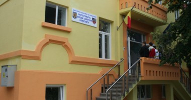 Stire din Cultură-Educație : Val de nemulțumire la Inspectoratul Școlar Constanța