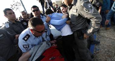 Stire din Actualitate : Violențe la Ierusalim. Poliția israeliană a intervenit contra unui grup extremist arab