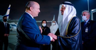 Stire din Actualitate : Moment istoric. Naftali Bennett, prima vizită oficială a unui premier israelian în Emiratele Arabe Unite